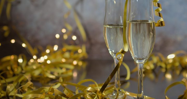 Sylvester, happy new year, sparkling wine — Learn How to Play and Win at All Types of Casino Games