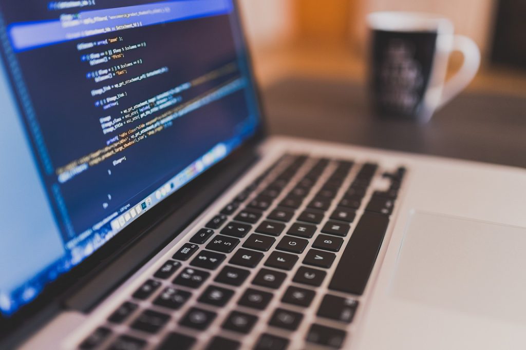 Coding, programming, working — The Role of PET Recycling in Promoting Circular Economy Practices